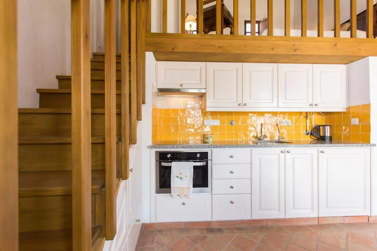 Holiday home Casas Da Capela Do Monte, Country Houses