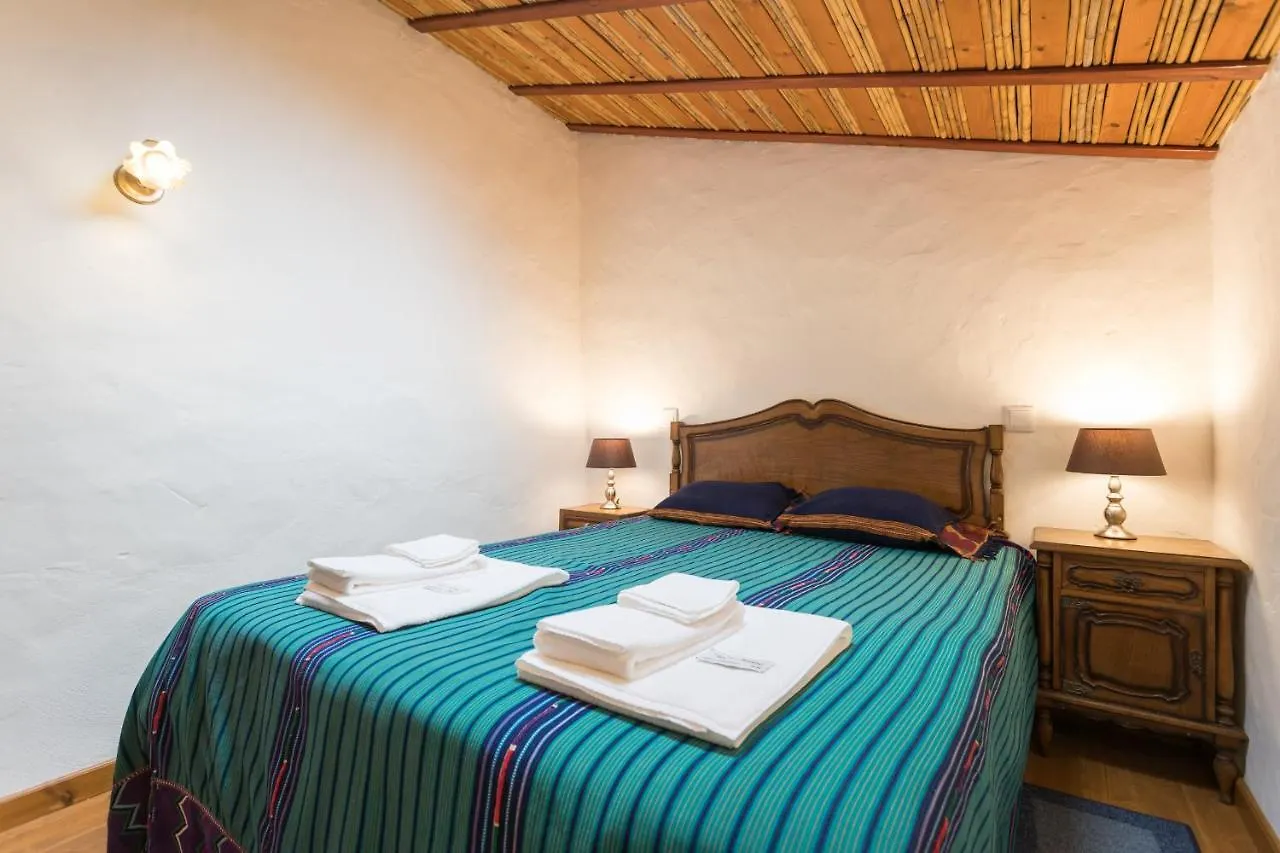 Casas Da Capela Do Monte, Country Houses